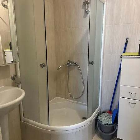 Апартаменты Cozy Two Bedroom In Белград