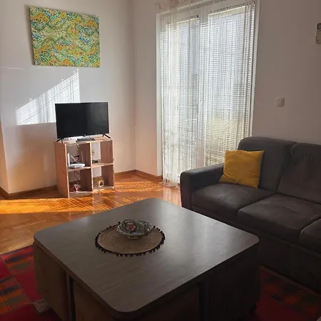 Appartement Cozy Two Bedroom In Belgrade